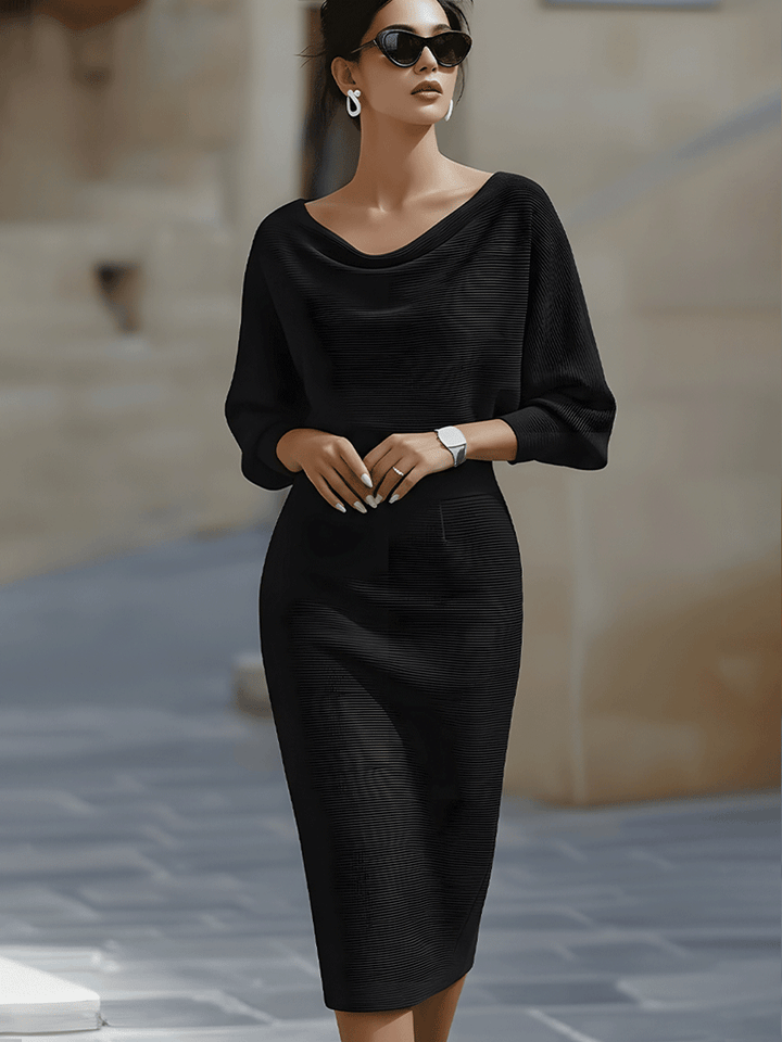 Liora | Elegant Draped Batwing Midi Klänning