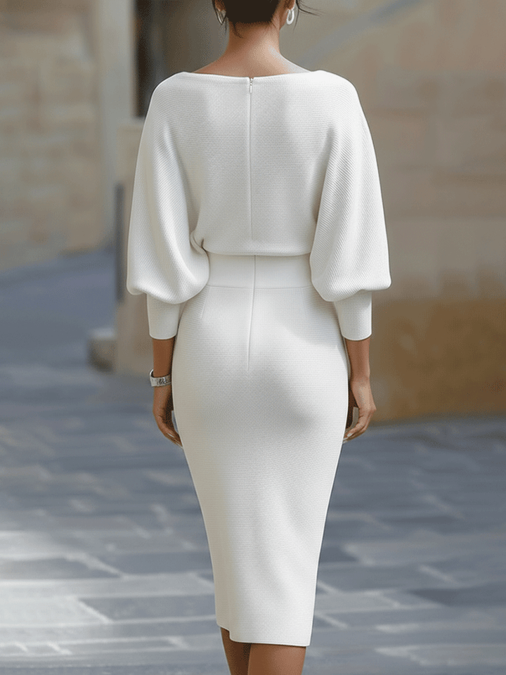 Liora | Elegant Draped Batwing Midi Klänning