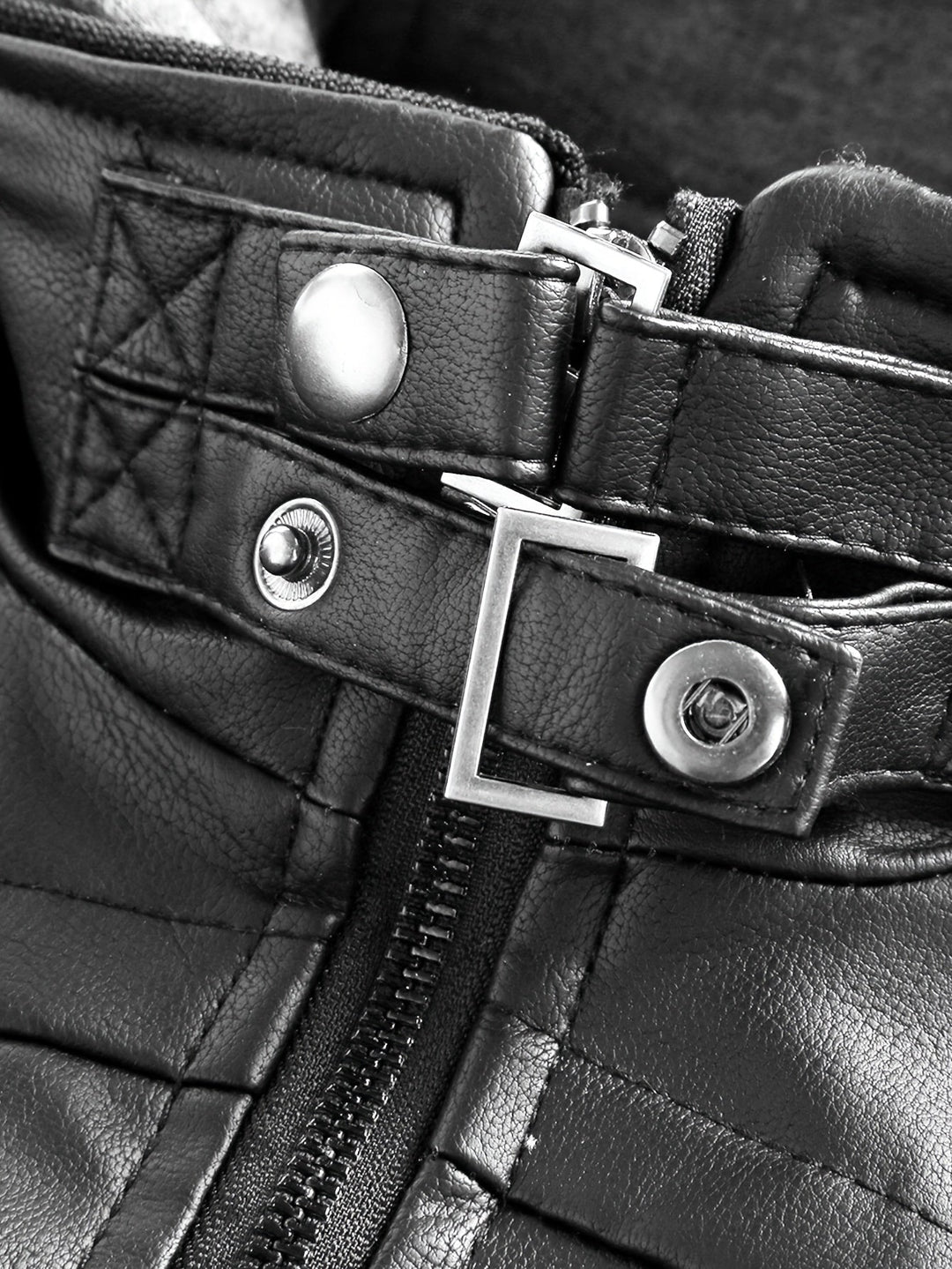 Roman | Huva Moto Jacka
