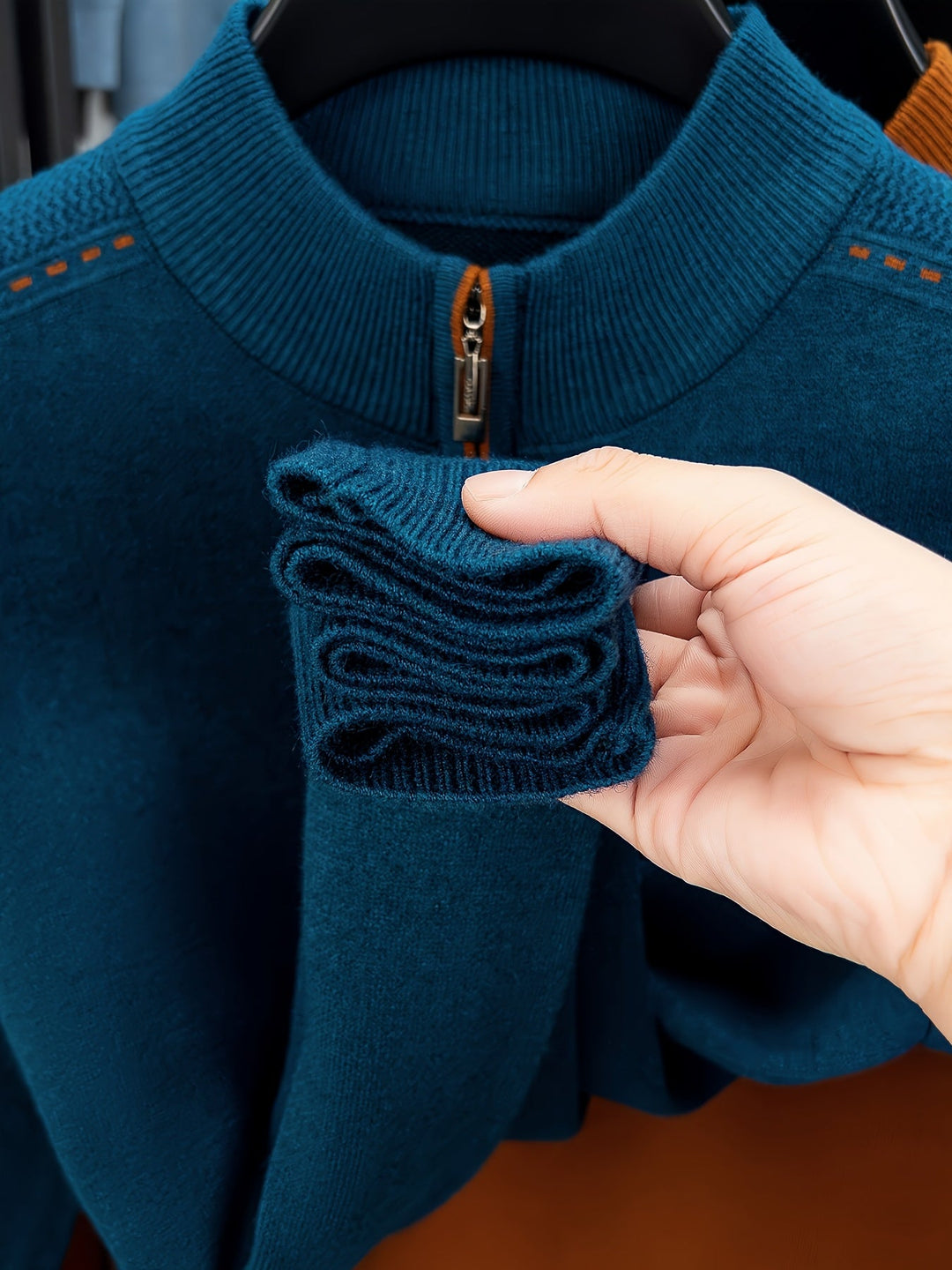 Alden | Zip-Neck Stickad Tröja