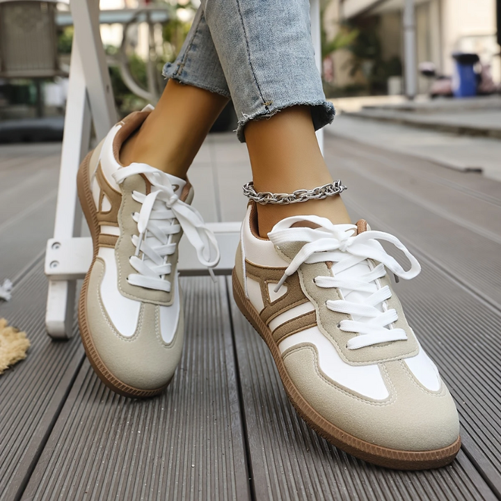 Harper | Stödjande Sneakers med Bred Tå