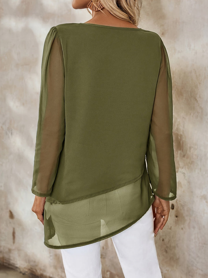 Vivian | Lagererad Blus med Oregelbunden Söm