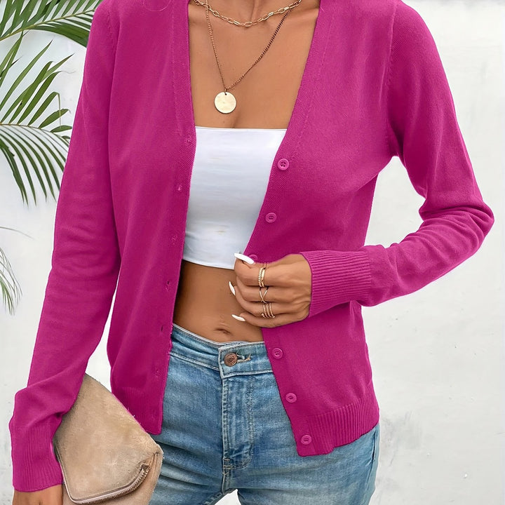Annabel | Knapp-front V-ringad Kofta