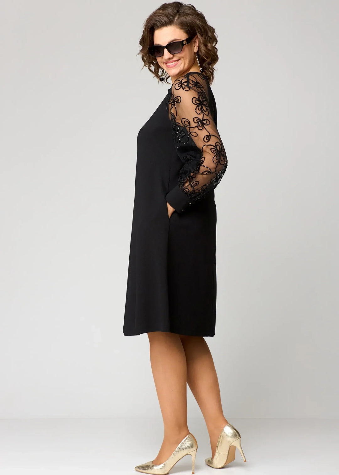 Fiona | Elegant Blommig Ärmlös Spetsklänning