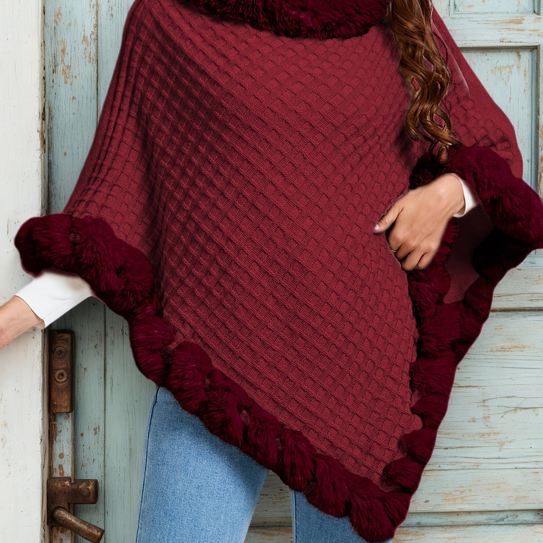 Rosabel | Mysig Poncho med Pälsdetaljer