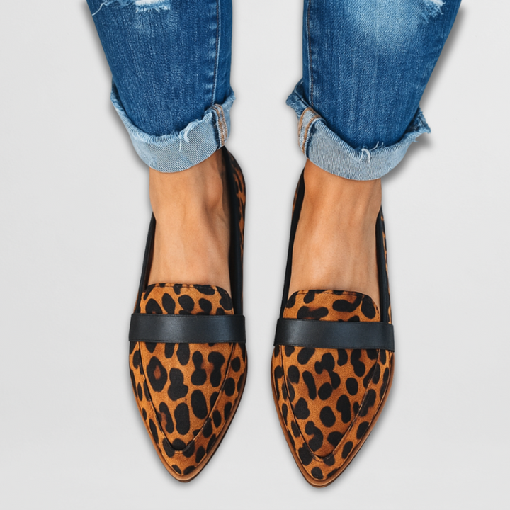Nadia | Klassiska Spetsiga Slip-On Loafers