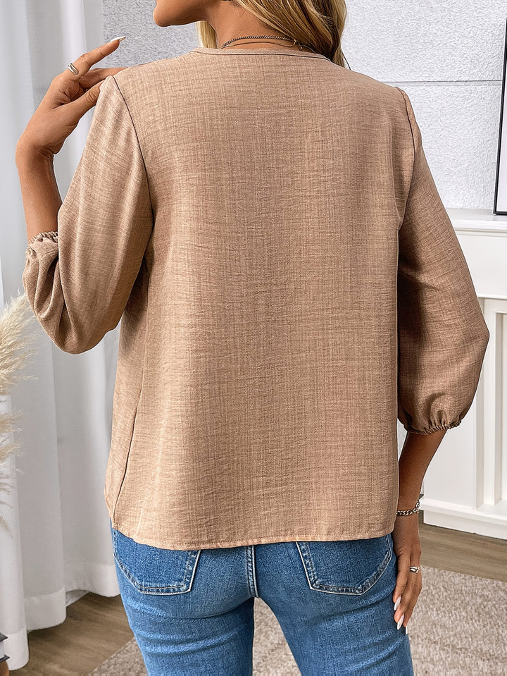 Elise | Zip-Front V-Neck Blus