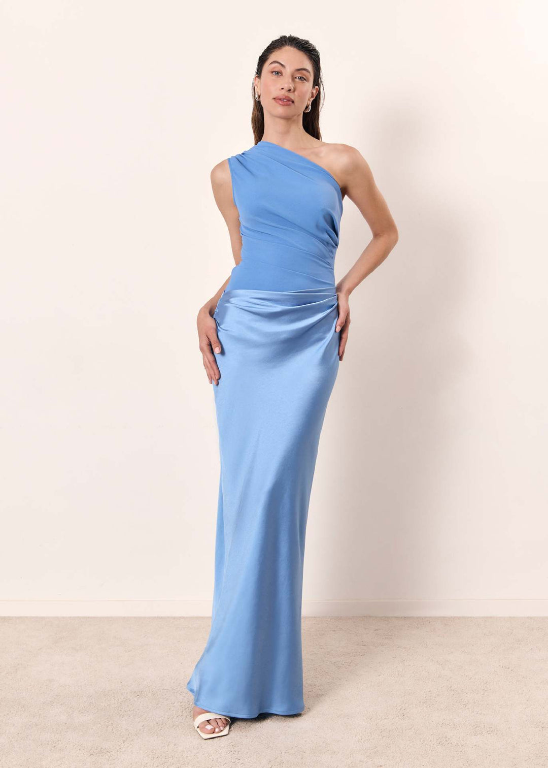 Isabella | Elegant Maxiklänning med En Ärme