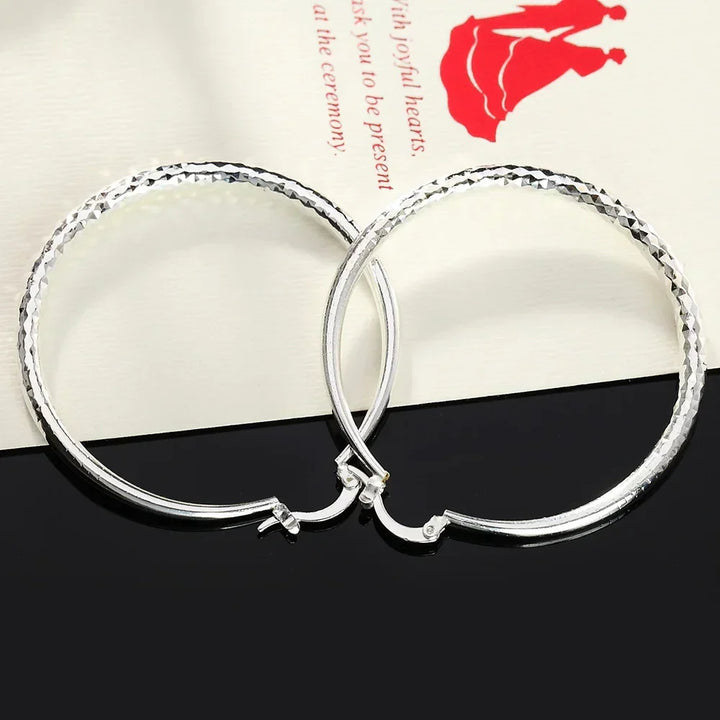 Renata | Texturerade Statement Hoop Örhängen