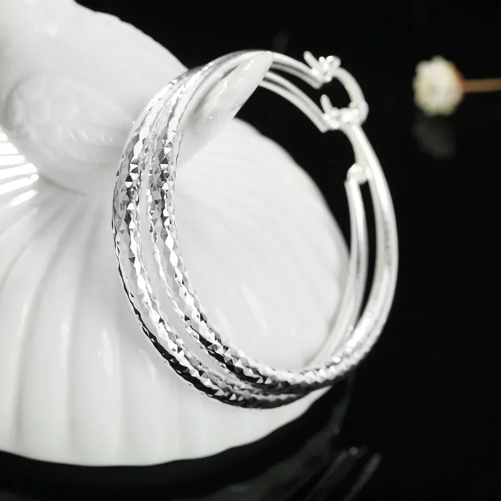 Renata | Texturerade Statement Hoop Örhängen