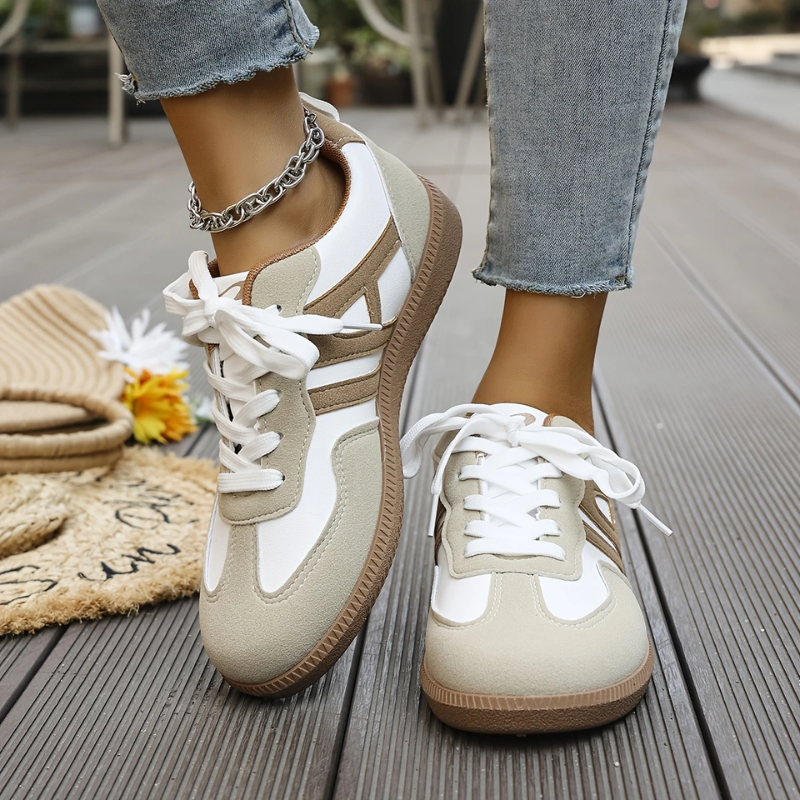 Harper | Stödjande Sneakers med Bred Tå