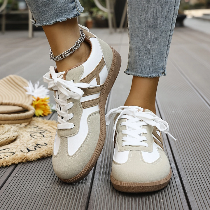 Harper | Stödjande Sneakers med Bred Tå