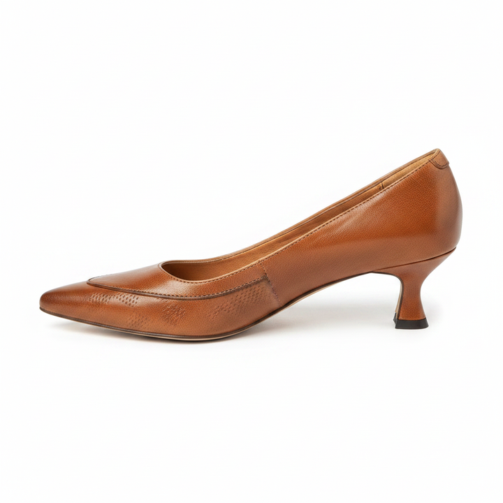 Amara | Spetsig Kattklack Pumps