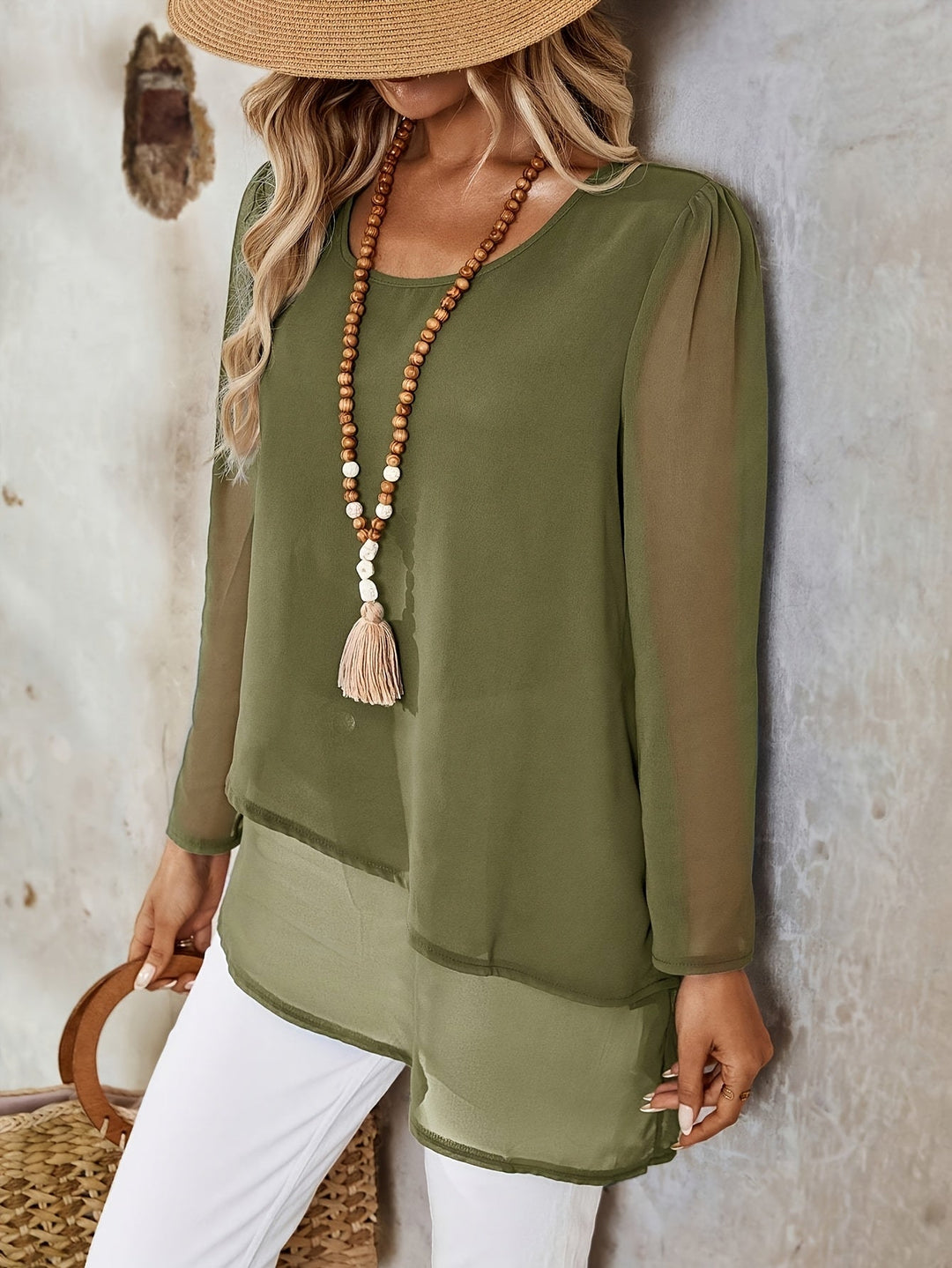 Vivian | Lagererad Blus med Oregelbunden Söm