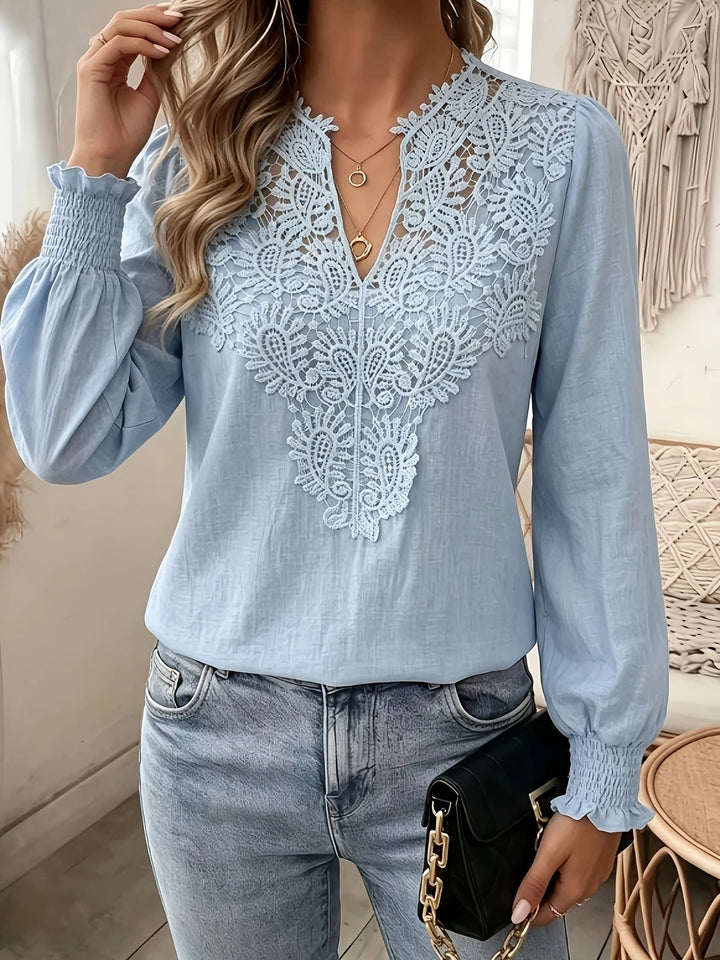 Harriet | Raffinerad Blus med Spetsdetaljer