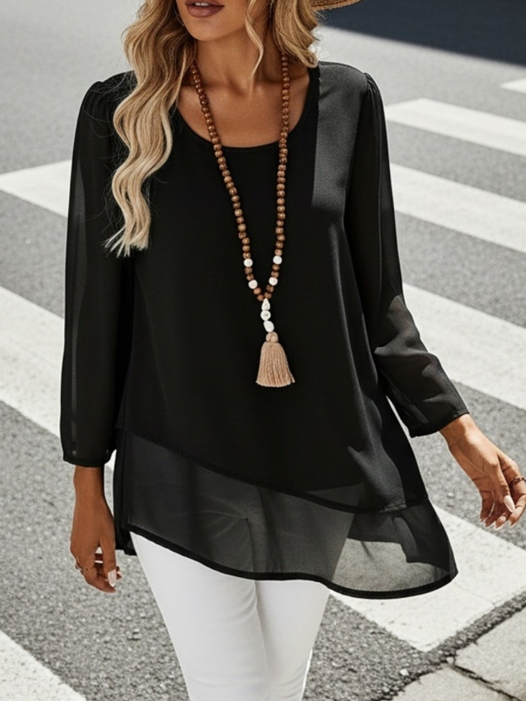 Vivian | Lagererad Blus med Oregelbunden Söm