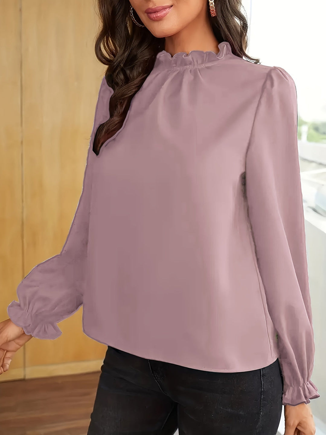 Katherine | Blus med Volangkrage och Puffärmar