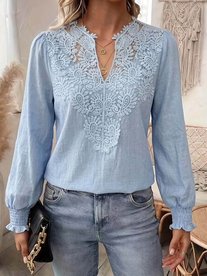 Harriet | Raffinerad Blus med Spetsdetaljer