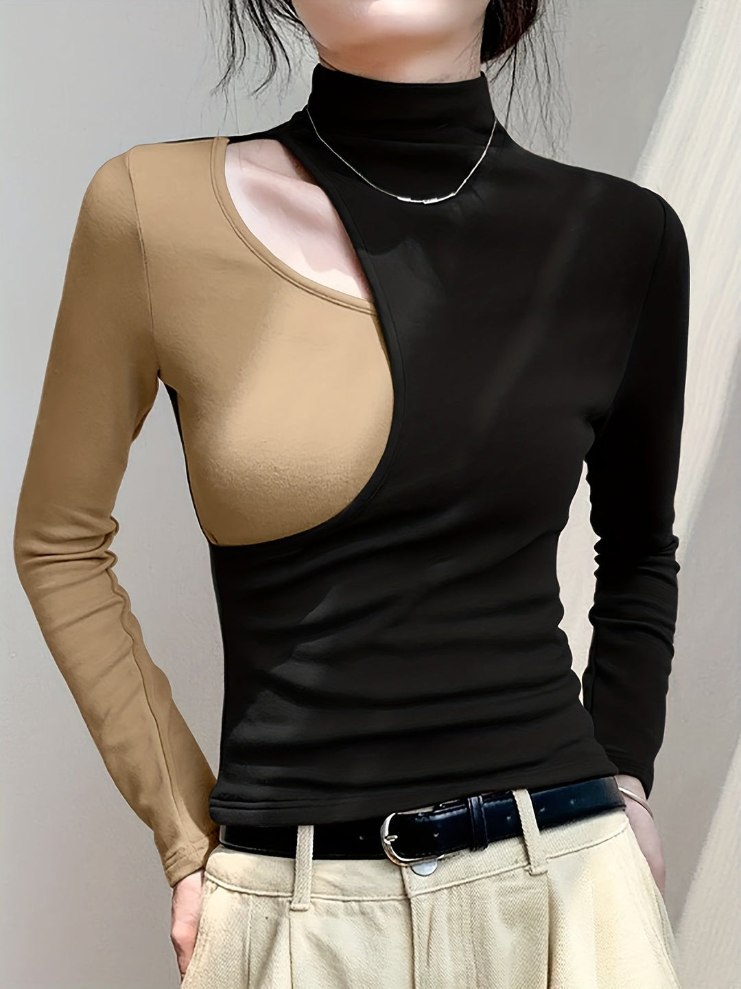 Suzanne | Färgblock Mock Neck Top