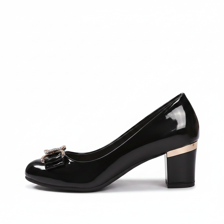 Evelyn | Båge Detalj Blockklack Pumps