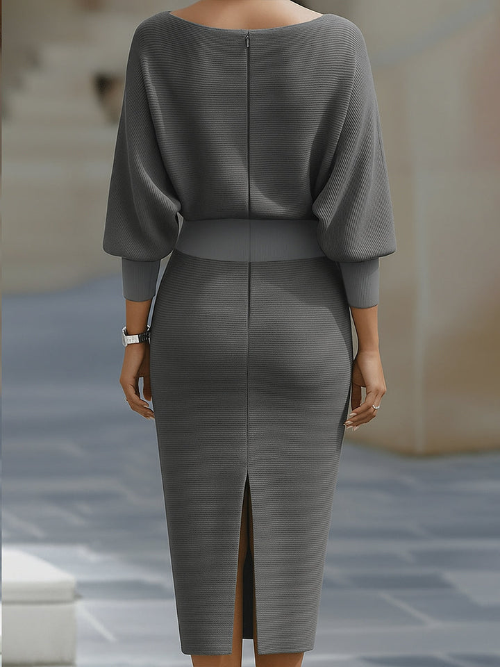 Lydia | Elegant Rundhalsad Midiklänning